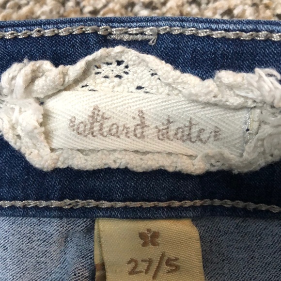 Altar’d State Shorts - Picture 4 of 5